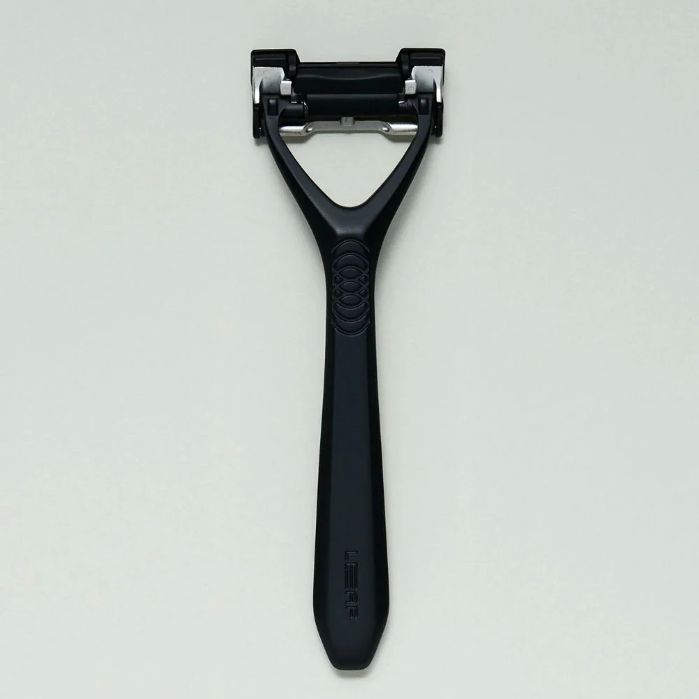 Leaf Shave 2-Blade Reusable Pivoting Safety Razor (10pk Blades) - Image 13