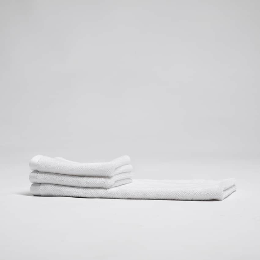 EcoLinen Organic Cotton Bath Towel - Image 3